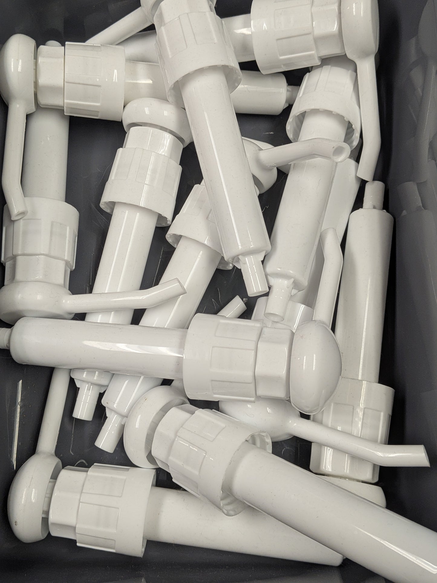 CLEARANCE | Bucket Pump Stems | 12 count