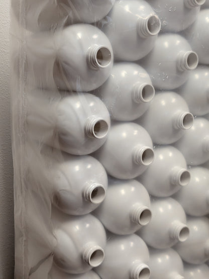 CLEARANCE | 32 oz White Plastic Bottle with caps | 80 count