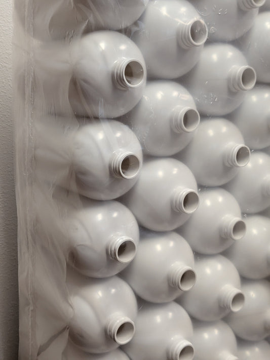 CLEARANCE | 32 oz White Plastic Bottle with caps | 80 count